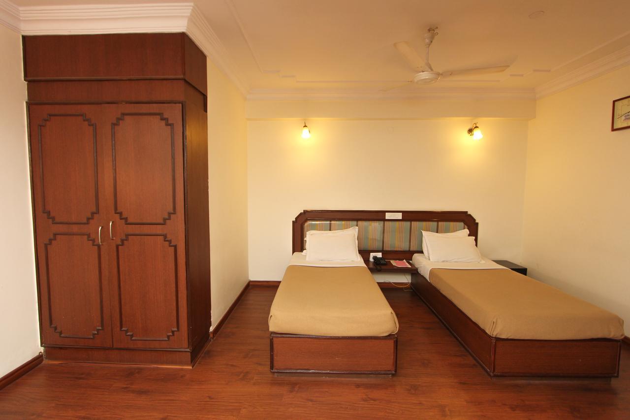 Hotel Ballal Residency Bangalore Esterno foto