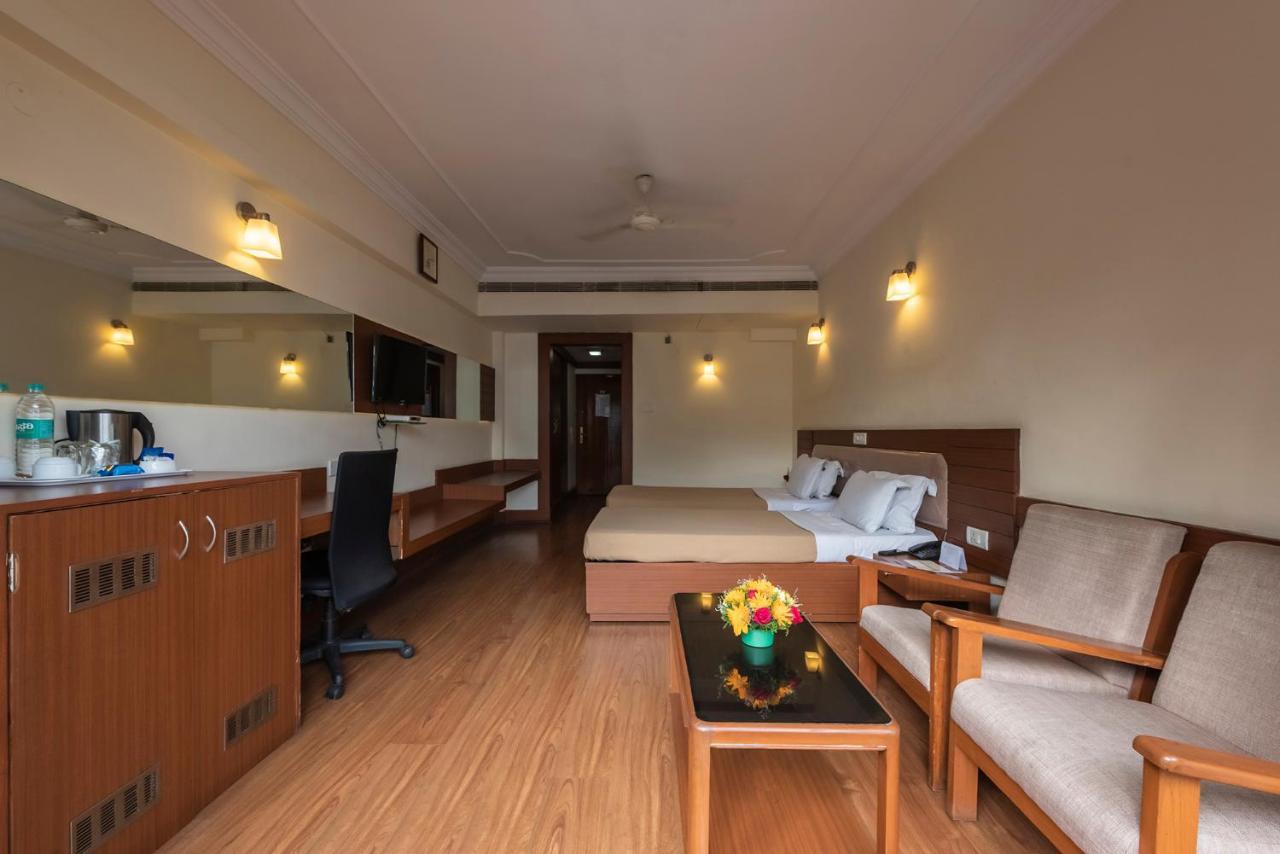 Hotel Ballal Residency Bangalore Esterno foto