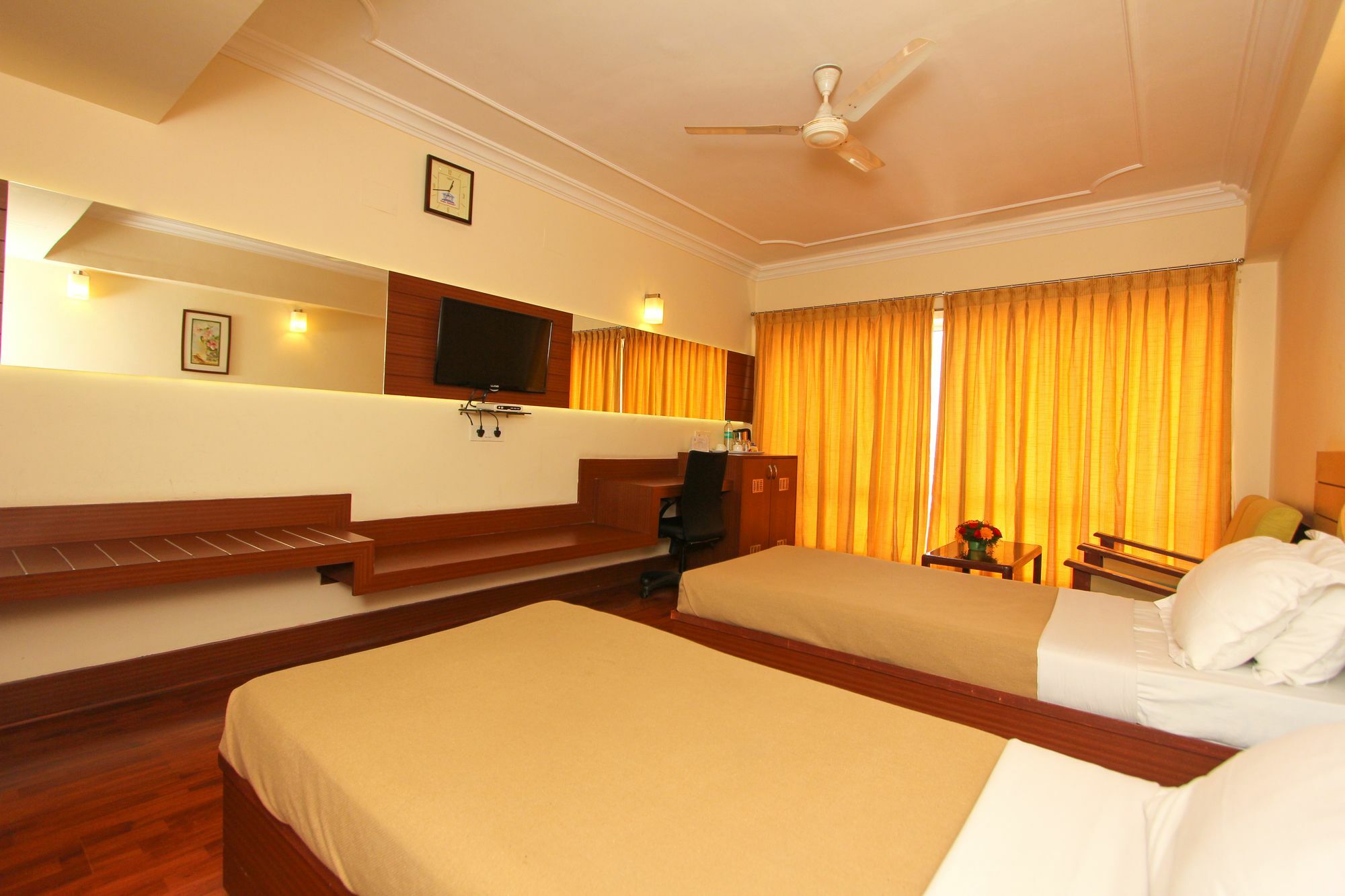 Hotel Ballal Residency Bangalore Esterno foto