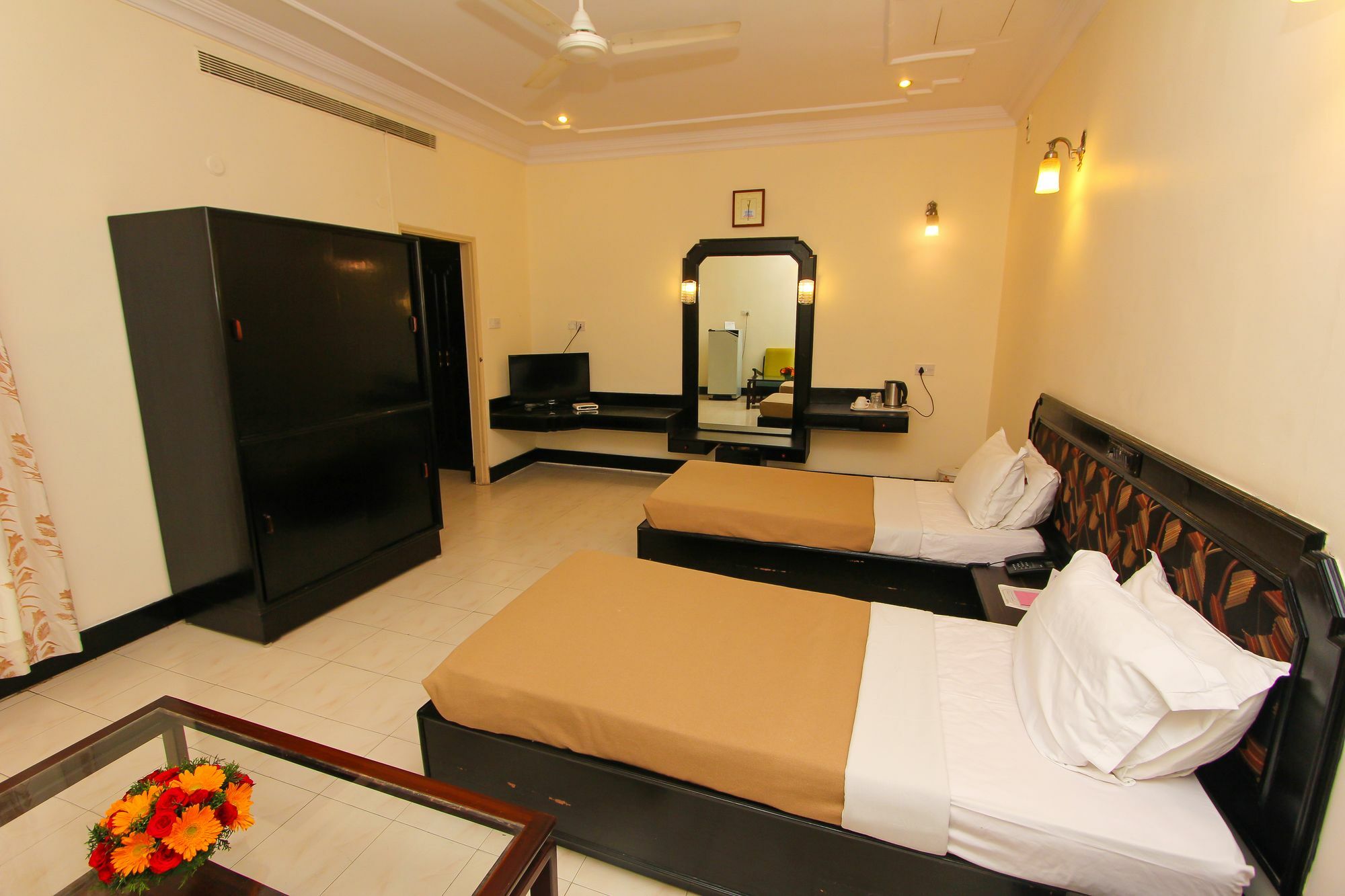 Hotel Ballal Residency Bangalore Esterno foto