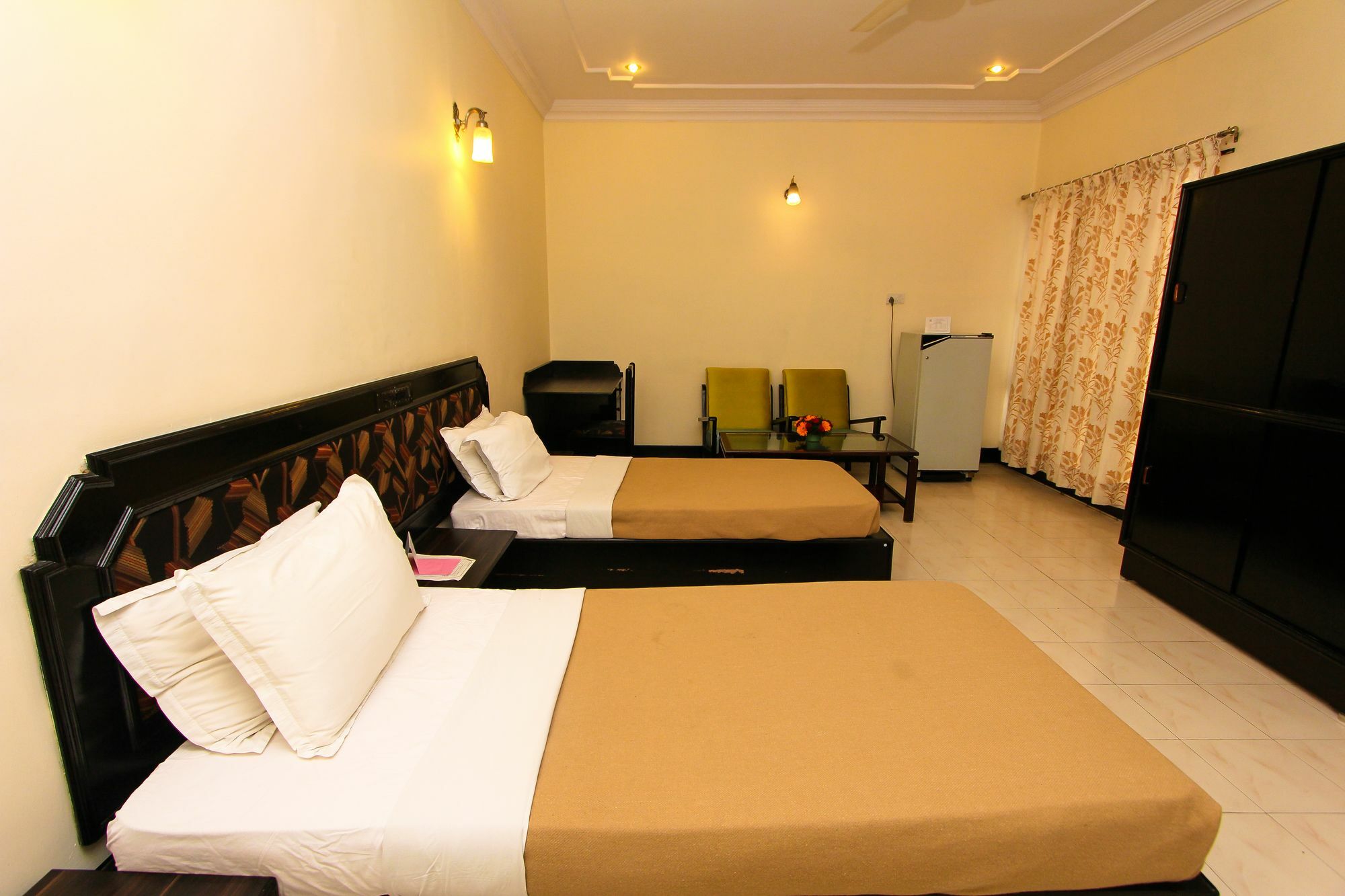 Hotel Ballal Residency Bangalore Esterno foto