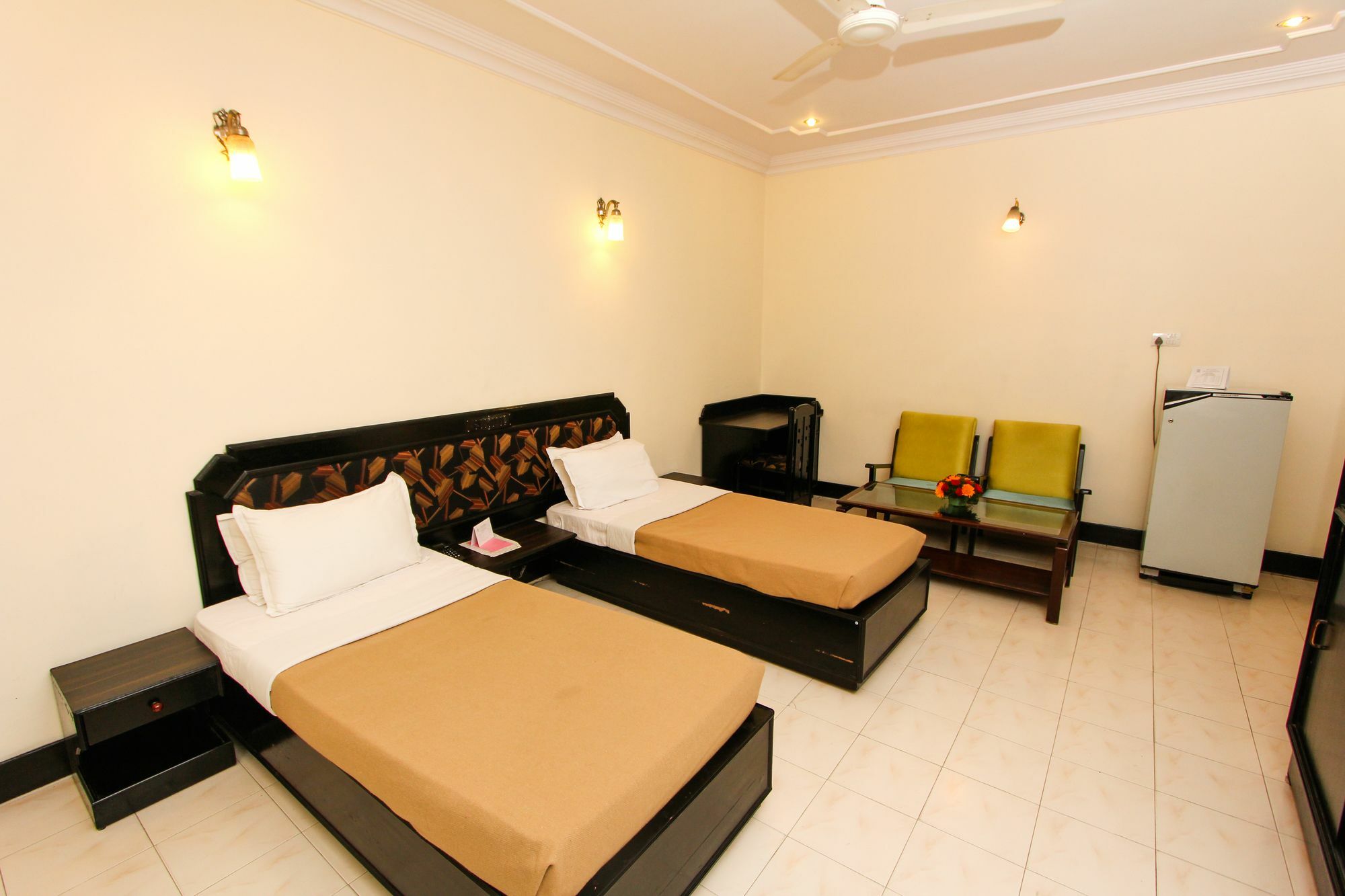 Hotel Ballal Residency Bangalore Esterno foto